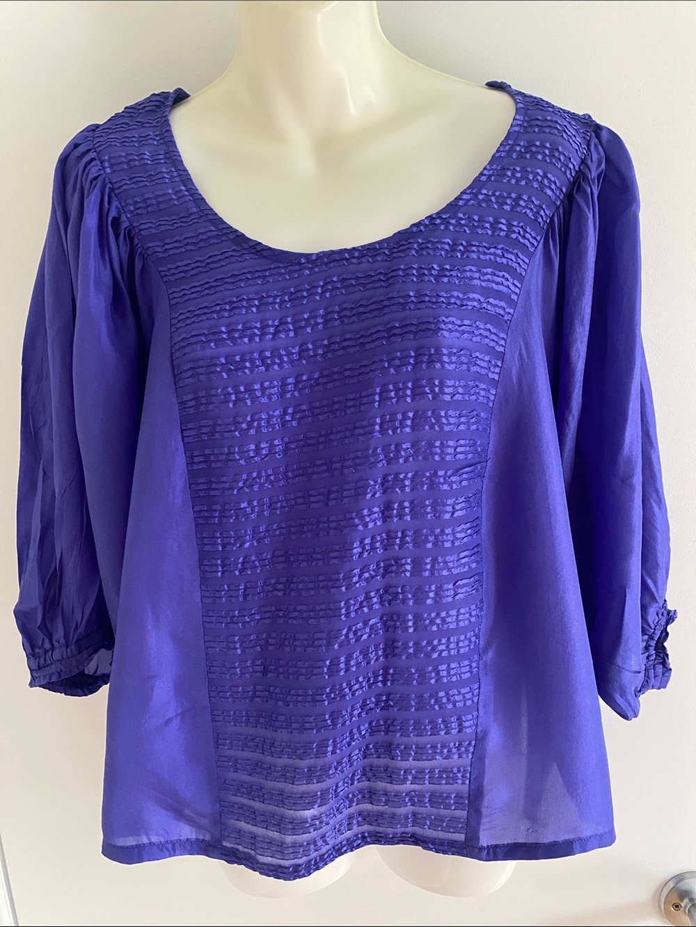 Chacok Made in France 100% SILK Violet Textured Scoop-Neck Blouse Size 2- Large